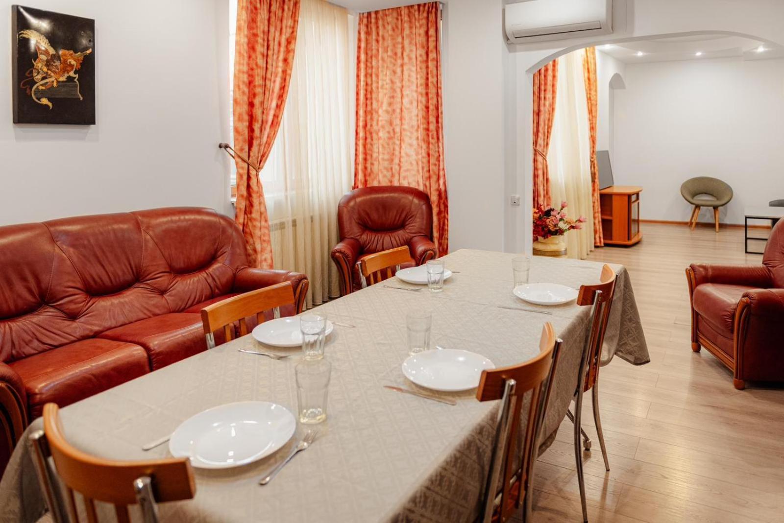 Heart Of Downtown 3 Rooms Apartment Self Check In Bucureşti Ngoại thất bức ảnh